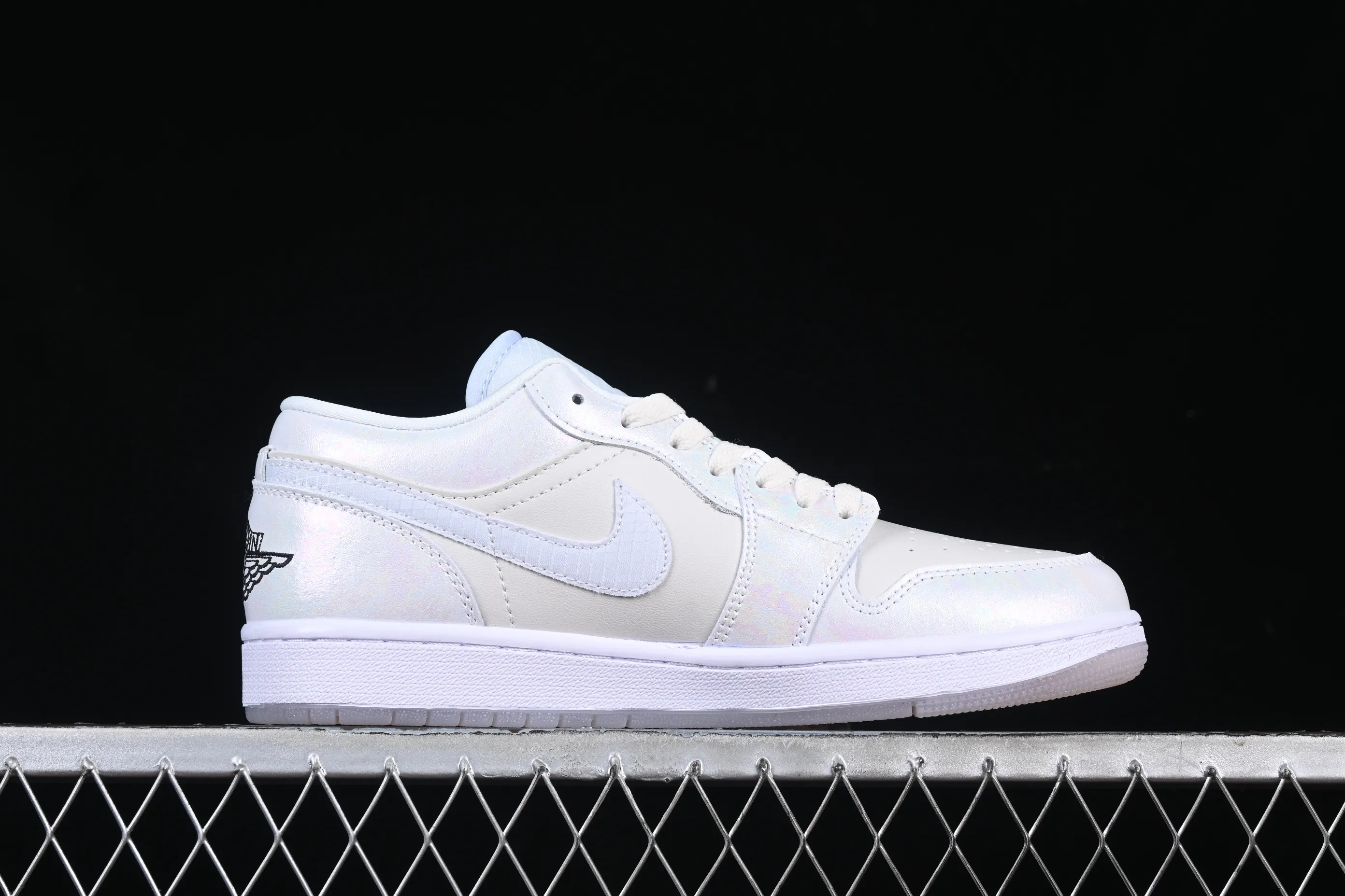 All Categories Air Jordan Jordan Series Basketball Shoes Air Jordan 1 Low Air Jordan 1 Low "Year of the Snake 2025" AJ1 Joe 1 Beige Symphony Pearlescent Low-top Cultural Basketball Shoes HF4080-001